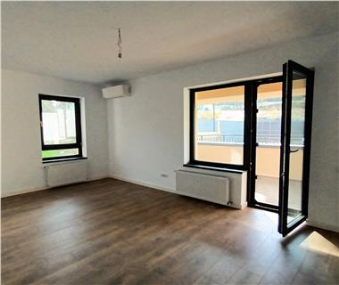 Apartament Nou 3 camere  de vanzare  Bucium,
